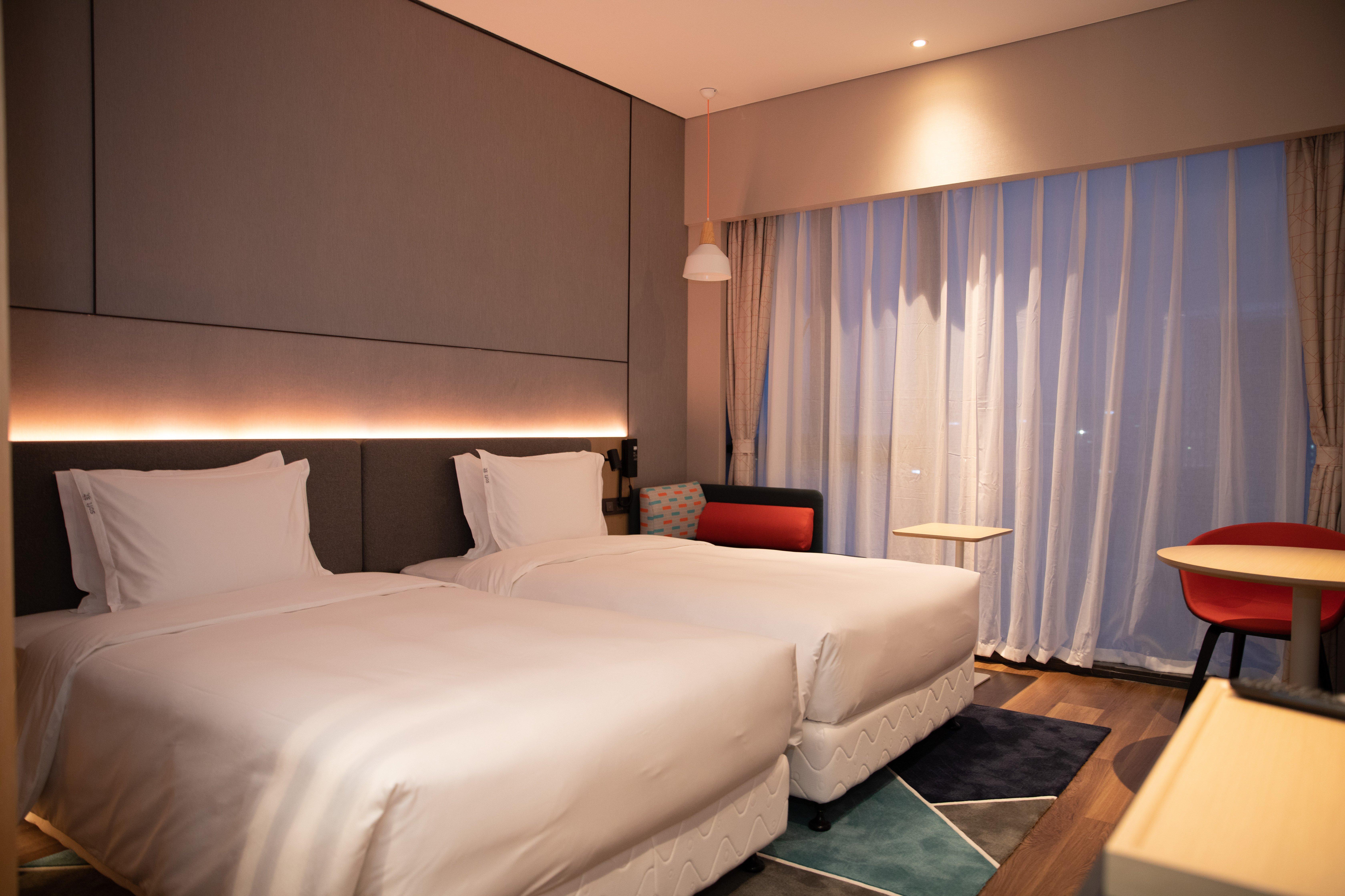 Holiday Inn Express Shenzhen Longhua By Ihg מראה חיצוני תמונה